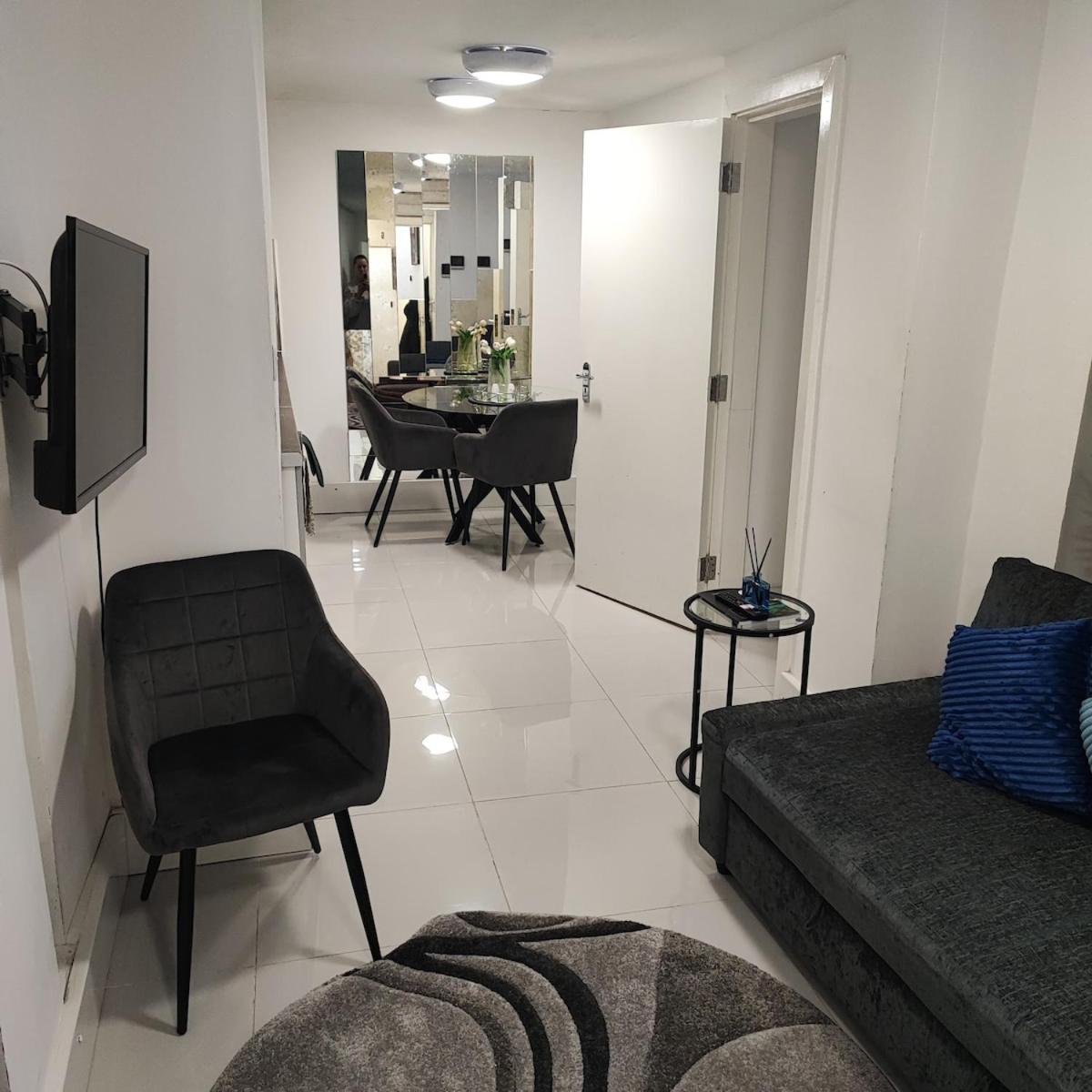 1B Apartment, 30 Mins To Oxford Street Лондон Екстер'єр фото