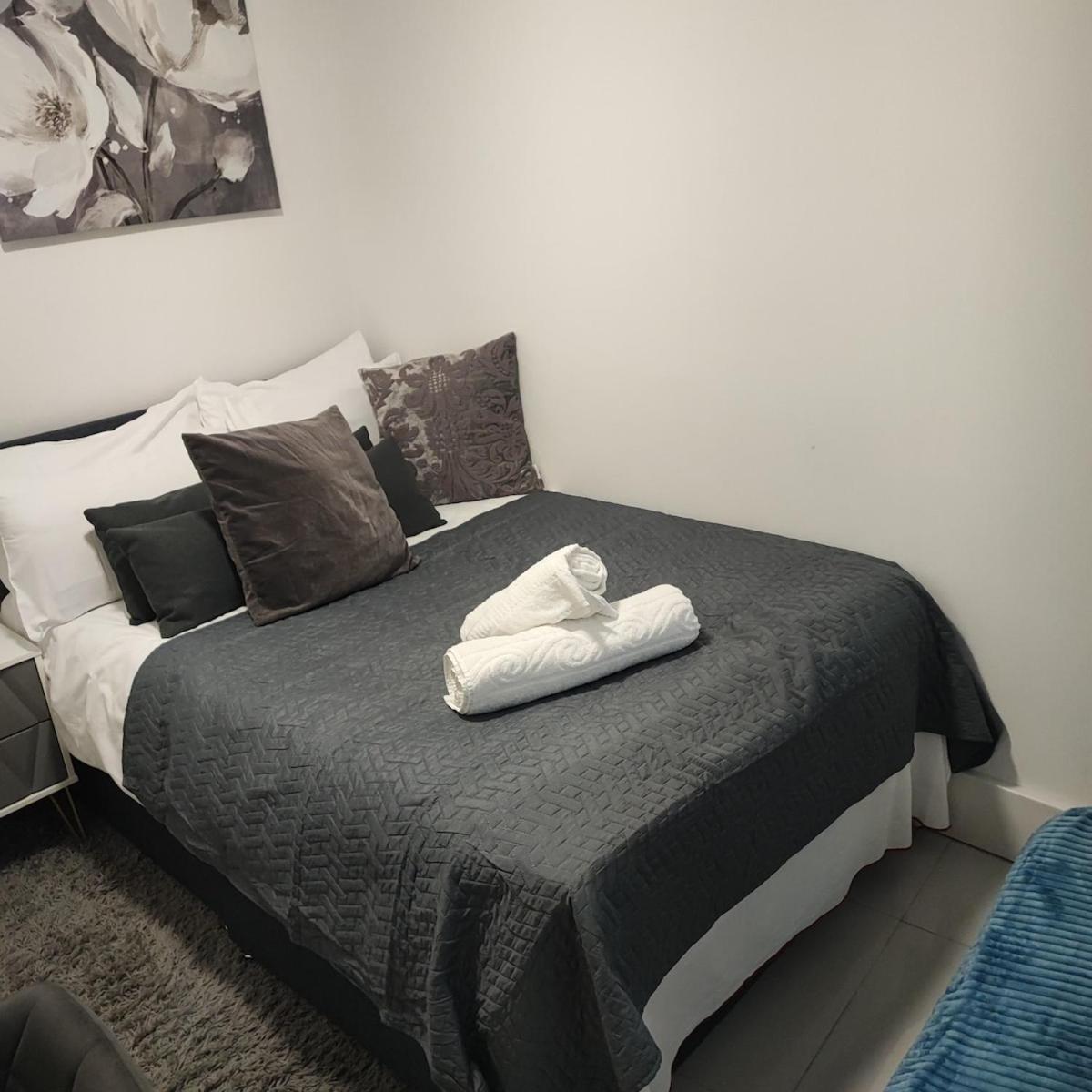 1B Apartment, 30 Mins To Oxford Street Лондон Екстер'єр фото